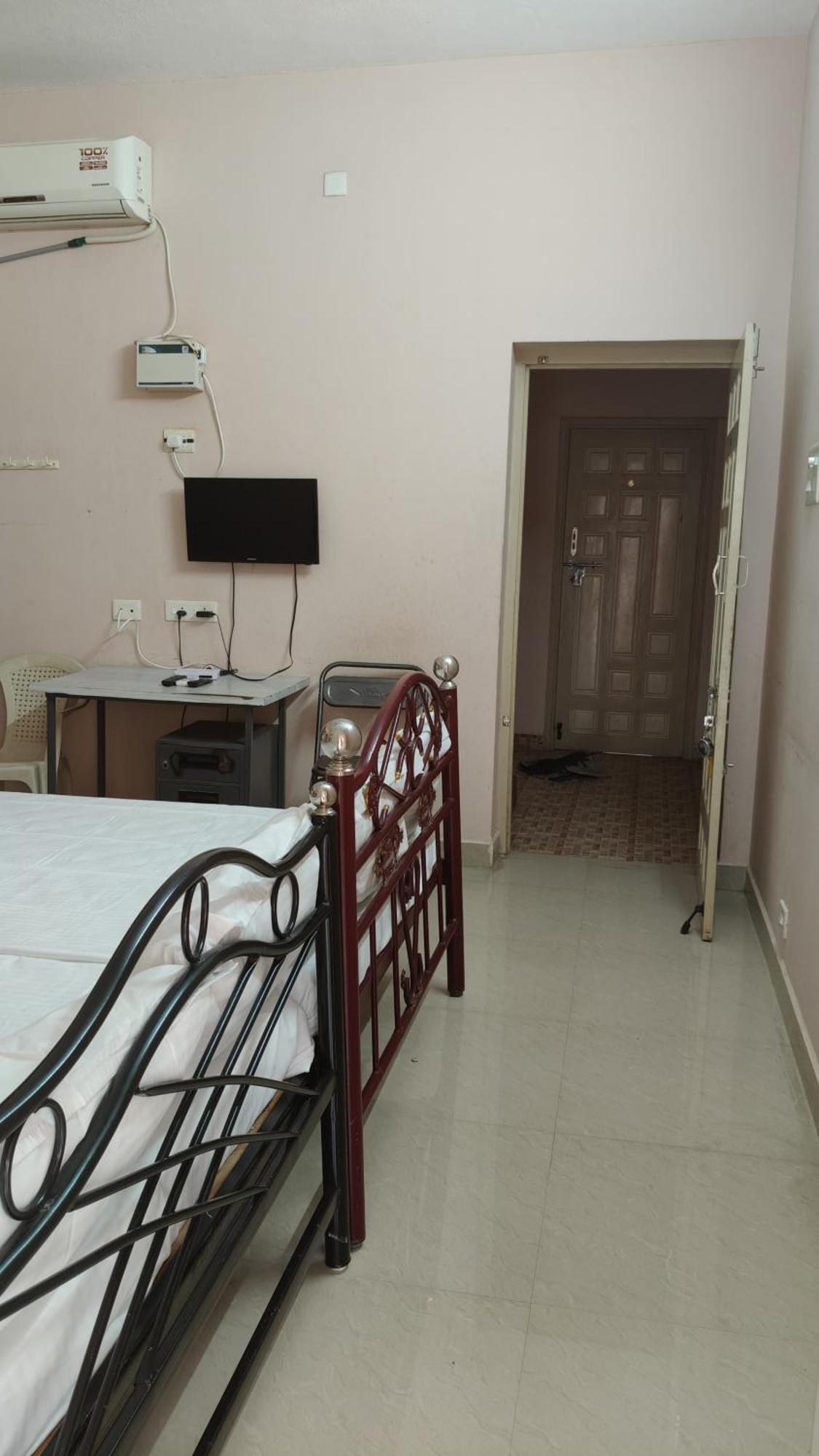 Tiruvannāmalai Dheeksha Homestay מראה חיצוני תמונה